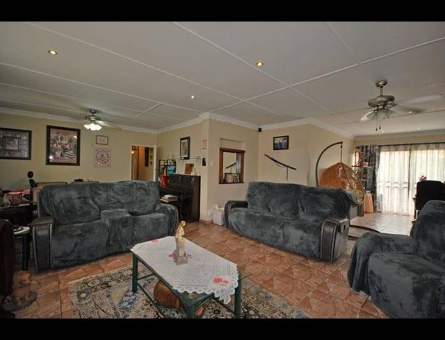 3 BEDROOM HOUSE FOR SALE IN RANDHART